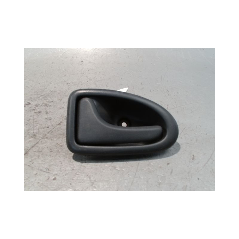POIGNEE INTERIEURE PORTE AVANT GAUCHE RENAULT CLIO II CAMPUS 06-