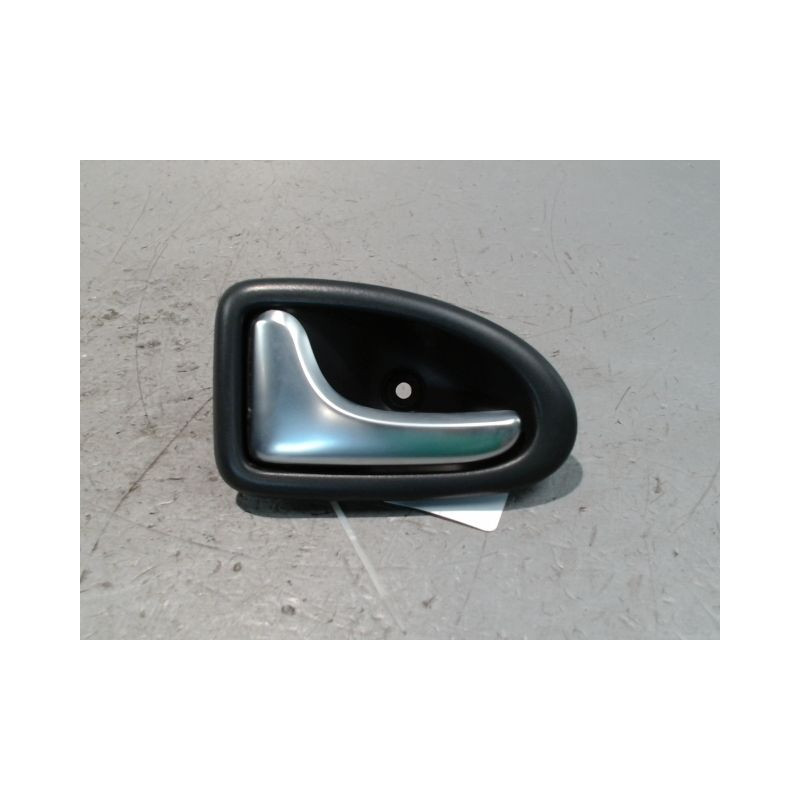 POIGNEE INTERIEURE PORTE AVANT GAUCHE RENAULT CLIO II CAMPUS 06-