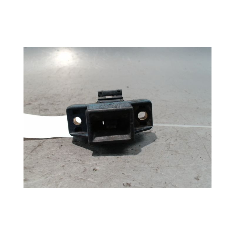 SERRURE HAYON  RENAULT CLIO II PH.2 01-06