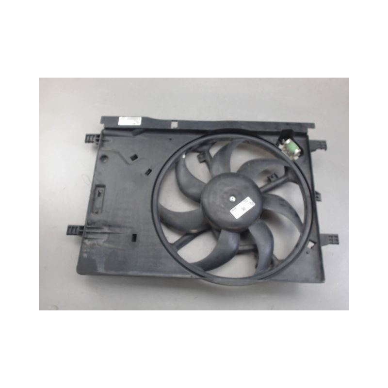 MOTEUR VENTILATEUR RADIATEUR OPEL CORSA