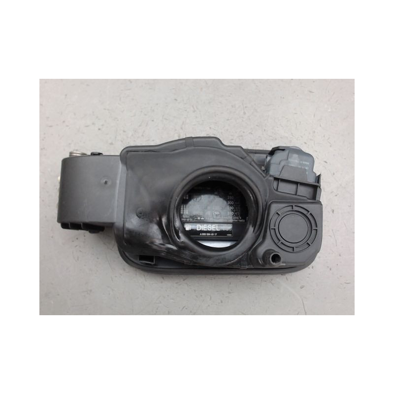 VOLET DE TRAPPE CARBURANT MERCEDES CLASSE C