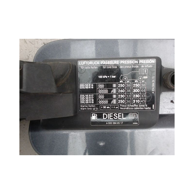 VOLET DE TRAPPE CARBURANT MERCEDES CLASSE C