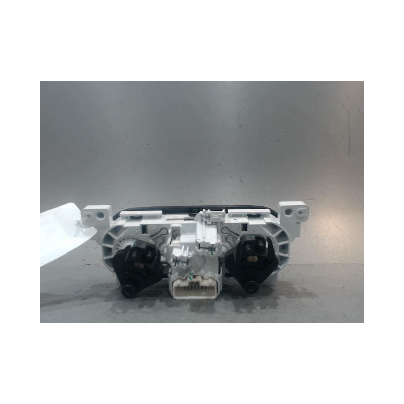 COMMANDE DE CHAUFFAGE DACIA SANDERO