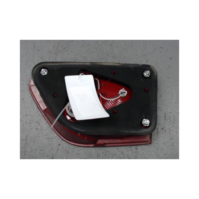 FEU ARRIERE INTERIEUR GAUCHE SEAT ALTEA