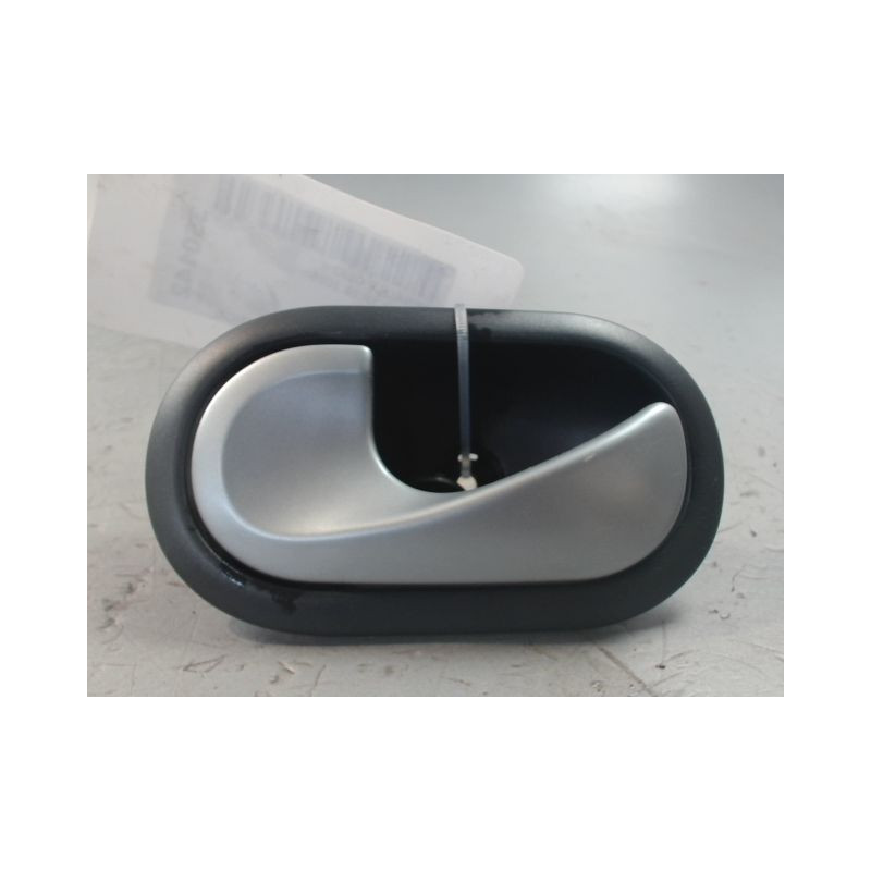 POIGNEE INTERIEURE PORTE AVANT GAUCHE RENAULT CLIO III 2005-