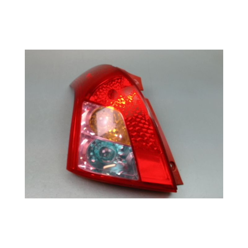 FEU ARRIERE GAUCHE  SUZUKI SWIFT III 2005-2011