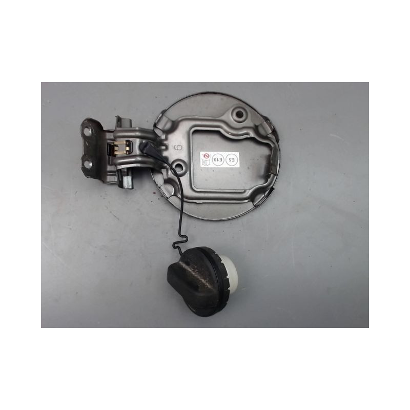 VOLET DE TRAPPE CARBURANT TOYOTA YARIS 2005-
