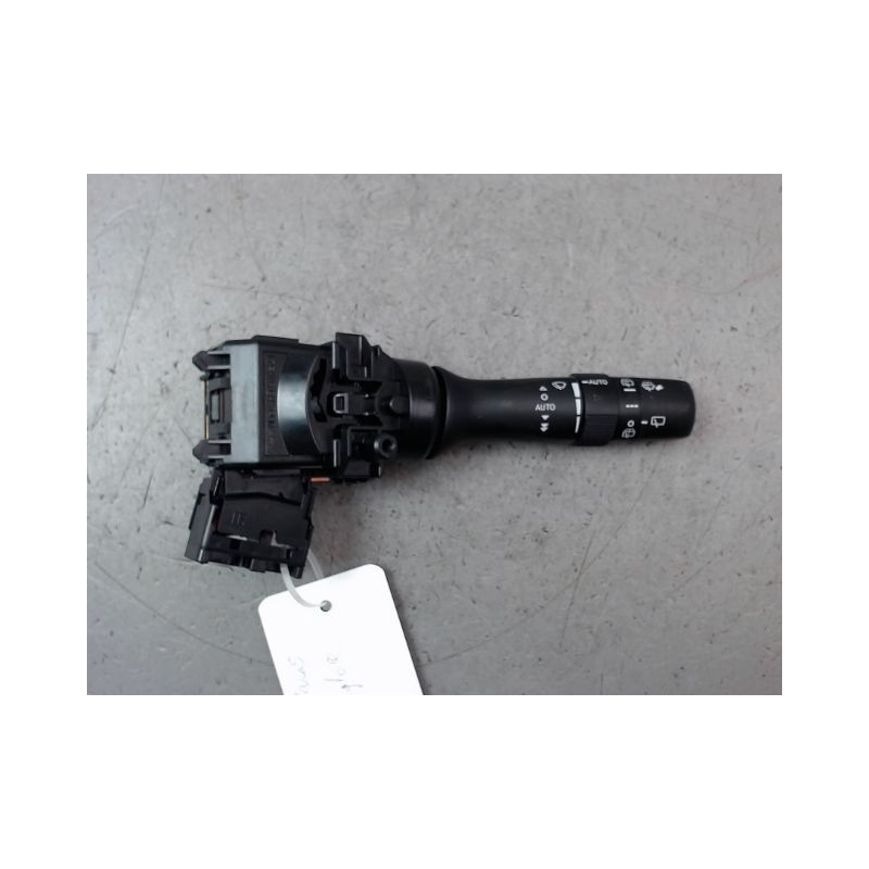 COMMANDE ESSUIE GLACE TOYOTA YARIS 2005-
