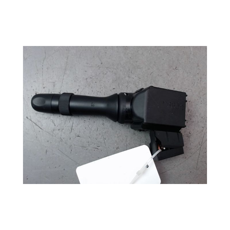 COMMANDE ESSUIE GLACE TOYOTA YARIS 2005-