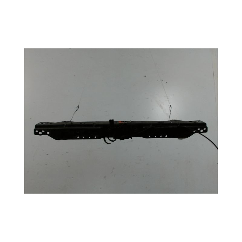 TRAVERSE SUPERIEURE ARMATURE AVANT OPEL ASTRA