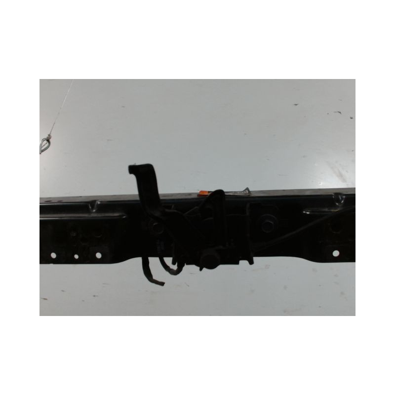TRAVERSE SUPERIEURE ARMATURE AVANT OPEL ASTRA