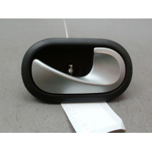 POIGNEE INTERIEURE PORTE AVANT DROIT RENAULT CLIO III Phase 1 2005-2009