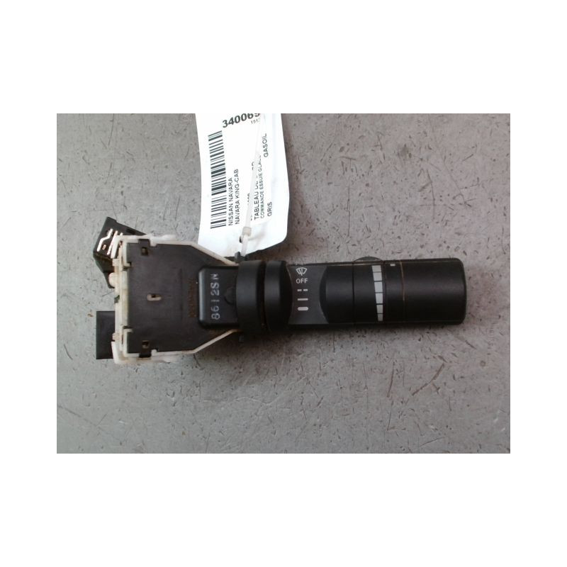 COMMANDE ESSUIE GLACE NISSAN NAVARA KING-CAB