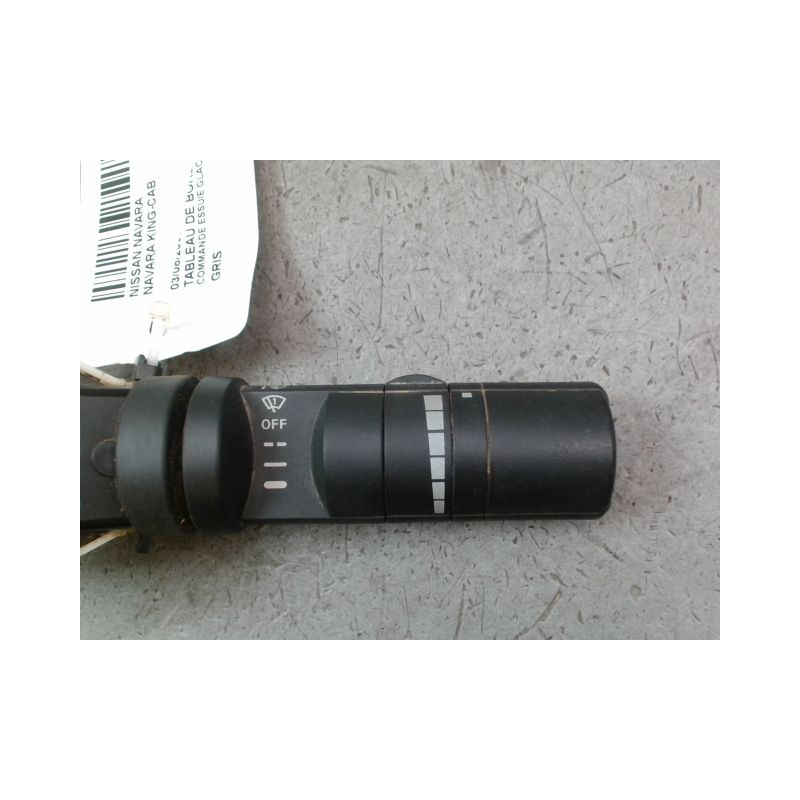 COMMANDE ESSUIE GLACE NISSAN NAVARA KING-CAB