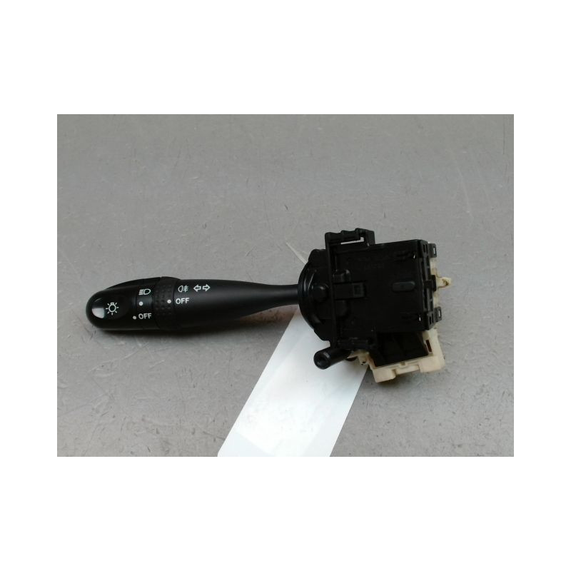 COMMANDE ECLAIRAGE SUZUKI SWIFT III 2005-2011