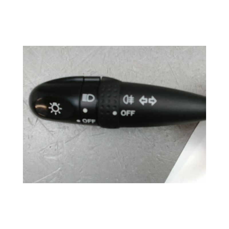 COMMANDE ECLAIRAGE SUZUKI SWIFT III 2005-2011