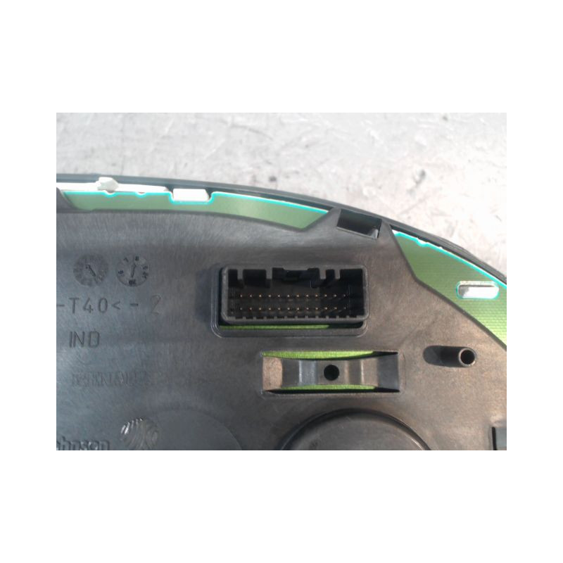 BLOC COMPTEURS DACIA SANDERO