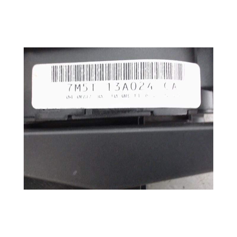 COMMANDE ECLAIRAGE FORD KUGA