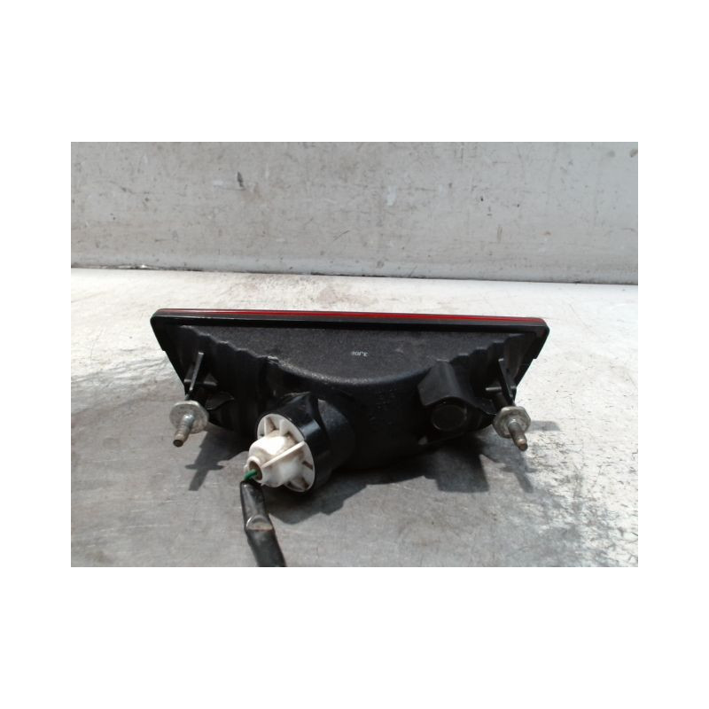 FEU BROUILLARD CENTRAL ARRIERE SUZUKI SX4
