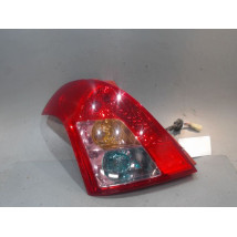 FEU ARRIERE GAUCHE  SUZUKI SWIFT