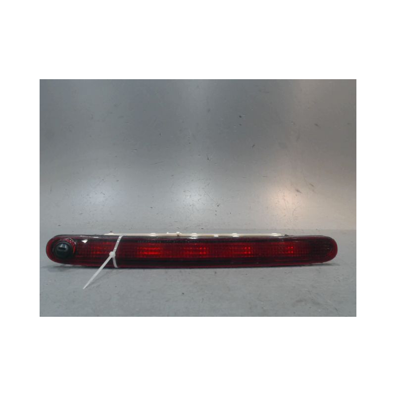 FEUX STOP SUPPLEMENTAIRE SUZUKI SWIFT