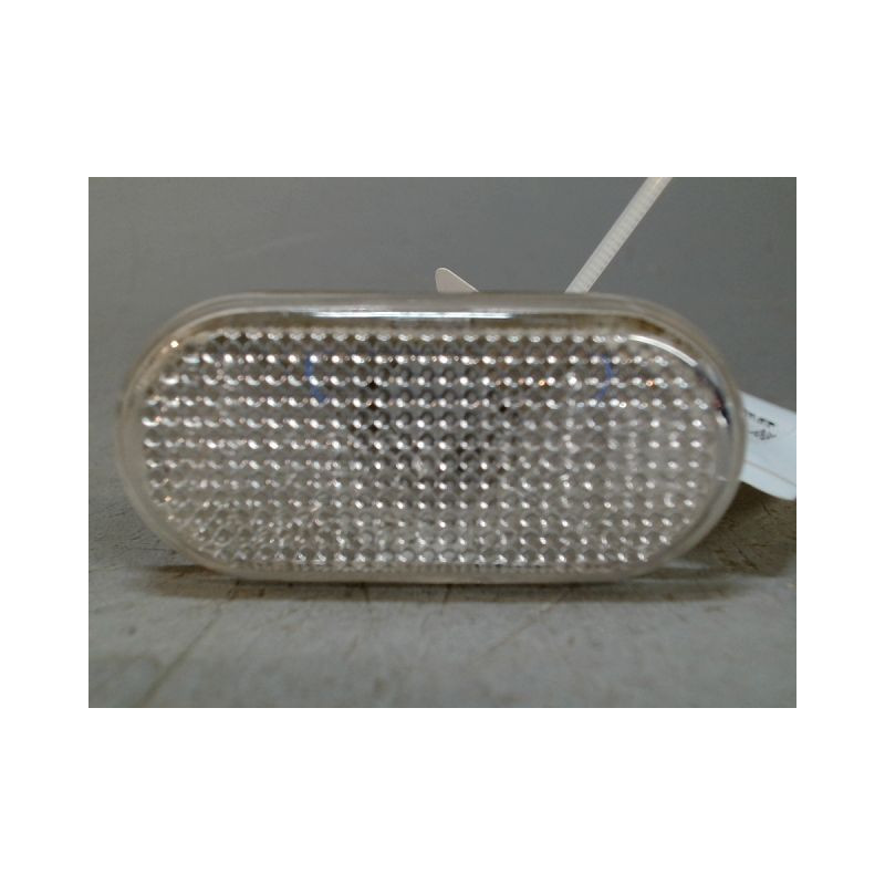 REPETITEUR AILE DROIT RENAULT TWINGO