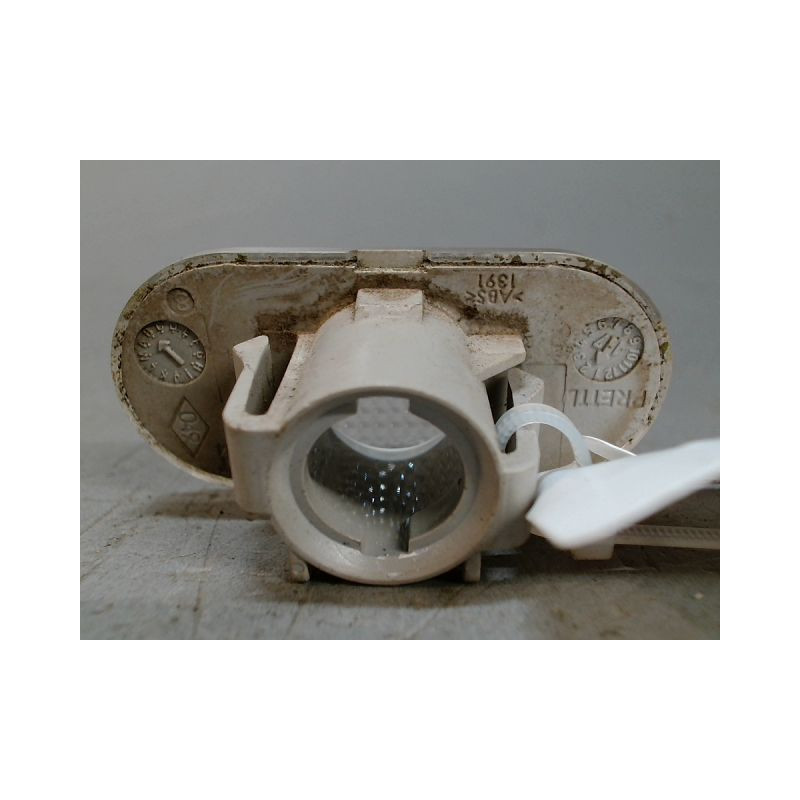 REPETITEUR AILE DROIT RENAULT TWINGO
