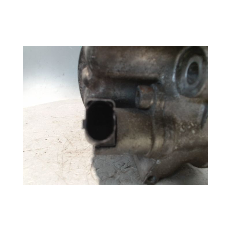 COMPRESSEUR AIR CONDITIONNE VOLKSWAGEN GOLF V 2003-2009