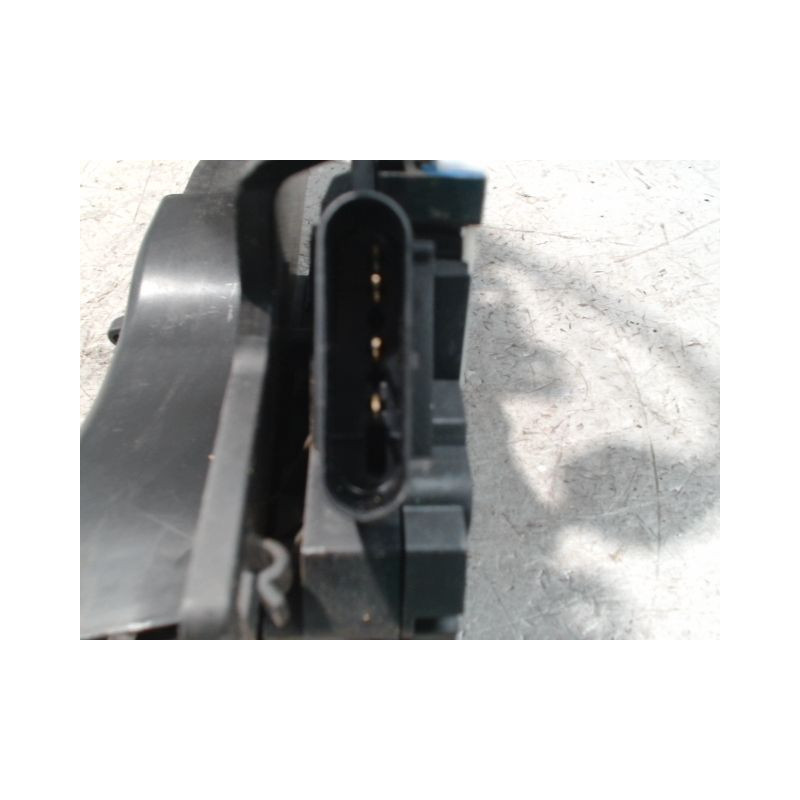 SYSTEME CONDAMNATION AVANT DROIT FORD FIESTA 2005-