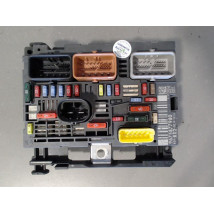 BOITE A FUSIBLES CITROEN C4