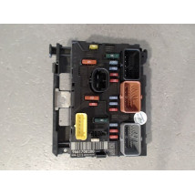 BOITE A FUSIBLES PEUGEOT 307