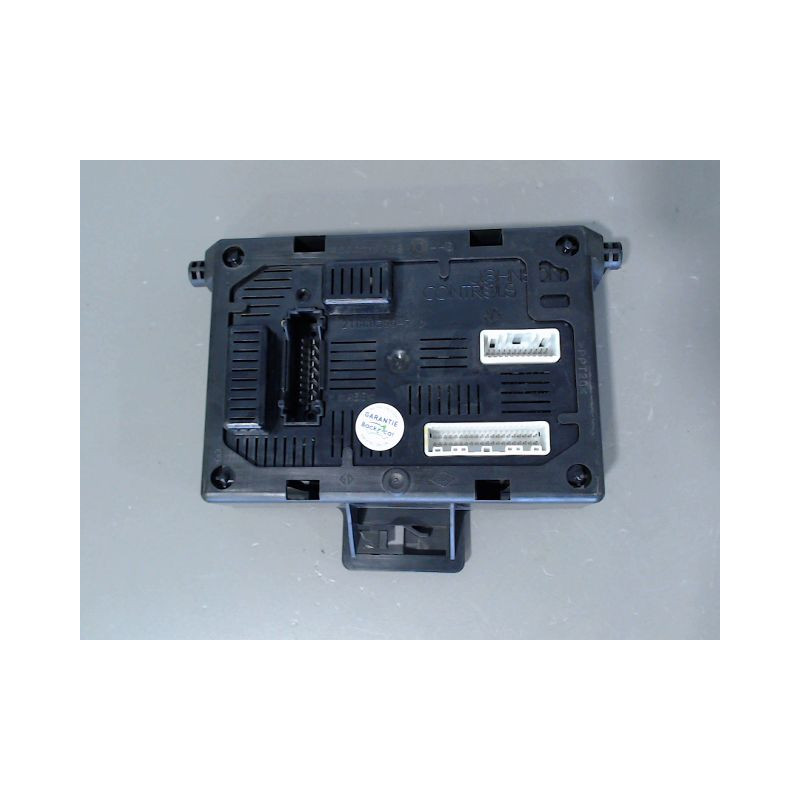 BOITIER GESTION HABITACLE RENAULT MODUS