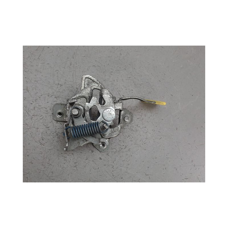 SERRURE CAPOT FIAT PANDA