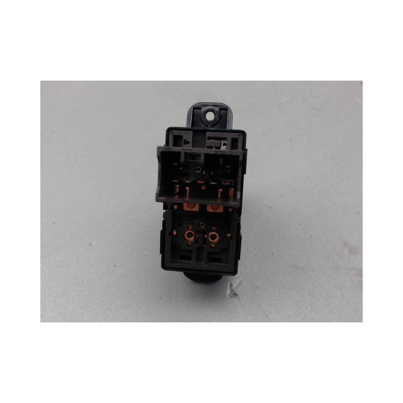 COMMANDE LEVE-GLACE PORTE AVD HYUNDAI I10