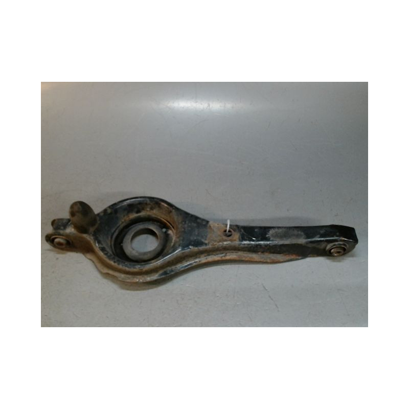 TRIANGLE INFERIEUR ARRIERE DROIT VOLVO C30