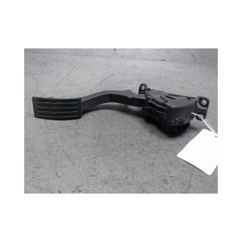 PEDALE ACCELERATEUR FORD FOCUS 05-07