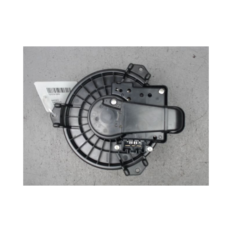 MOTEUR VENTILATEUR CHAUFFAGE TOYOTA YARIS
