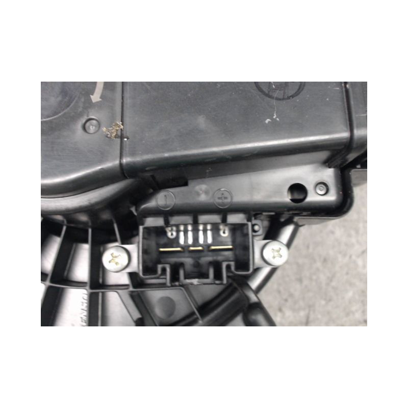 MOTEUR VENTILATEUR CHAUFFAGE TOYOTA YARIS