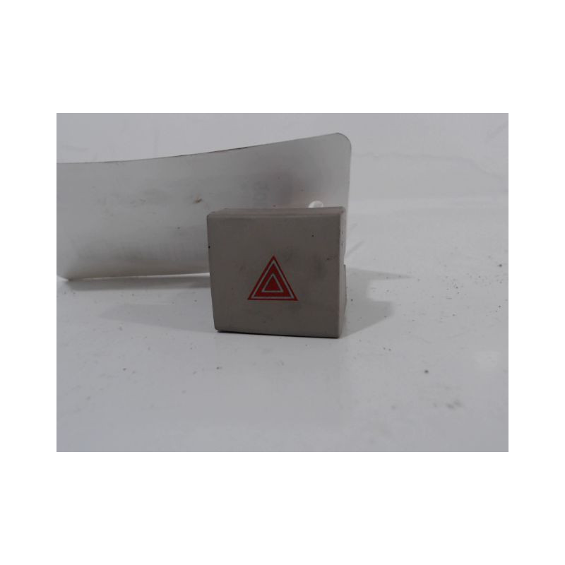 BOUTON DE WARNING PEUGEOT 508 2010-