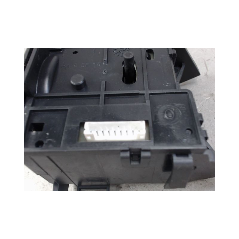 COMMANDE CLIGNOTANT RENAULT MEGANE