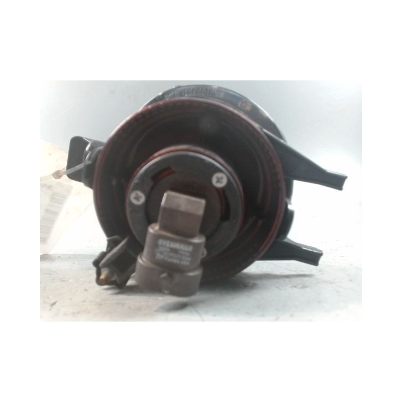 PHARE ANTIBROUILLARD AVANT DROIT TOYOTA YARIS 2003-