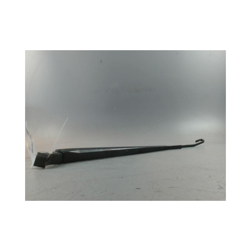 BRAS ESSUIE-GLACE AVANT GAUCHE TOYOTA YARIS 2003-