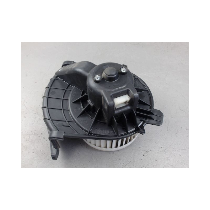 MOTEUR VENTILATEUR CHAUFFAGE RENAULT KANGOO