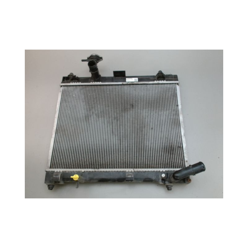 RADIATEUR TOYOTA YARIS