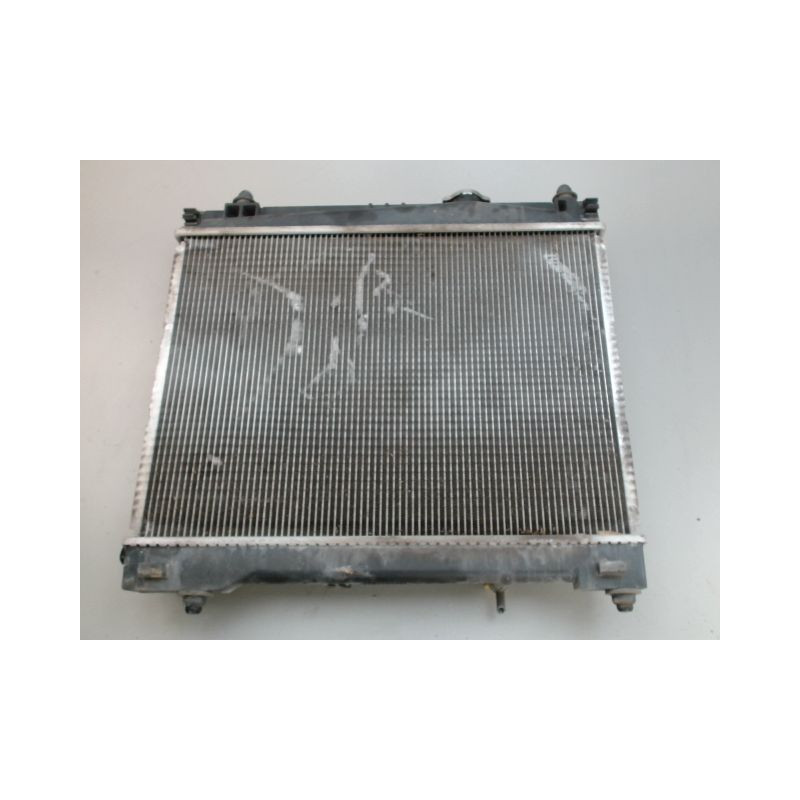 RADIATEUR TOYOTA YARIS