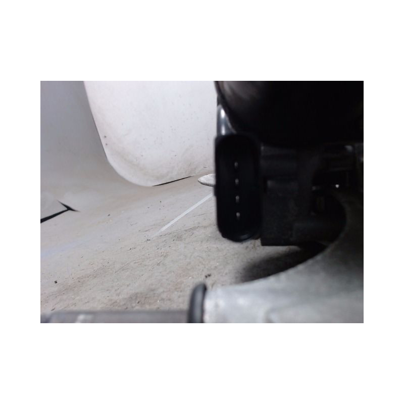 MOTEUR ESSUIE-GLACE AVG OPEL ZAFIRA