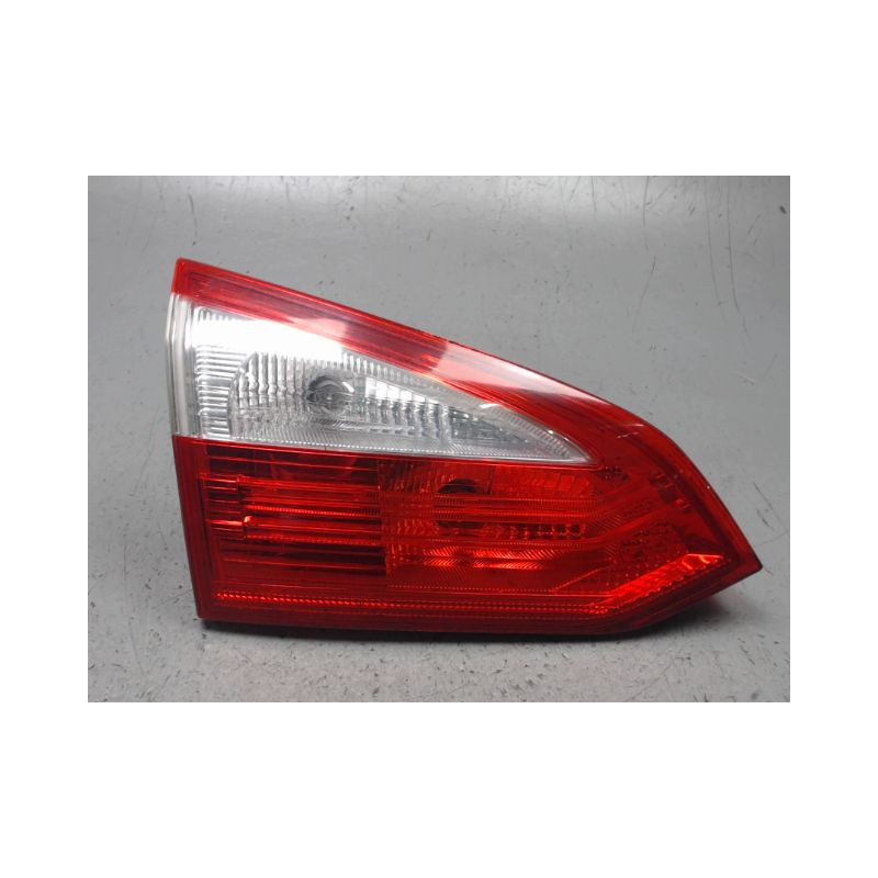 FEU ARRIERE INTERIEUR GAUCHE FORD FOCUS