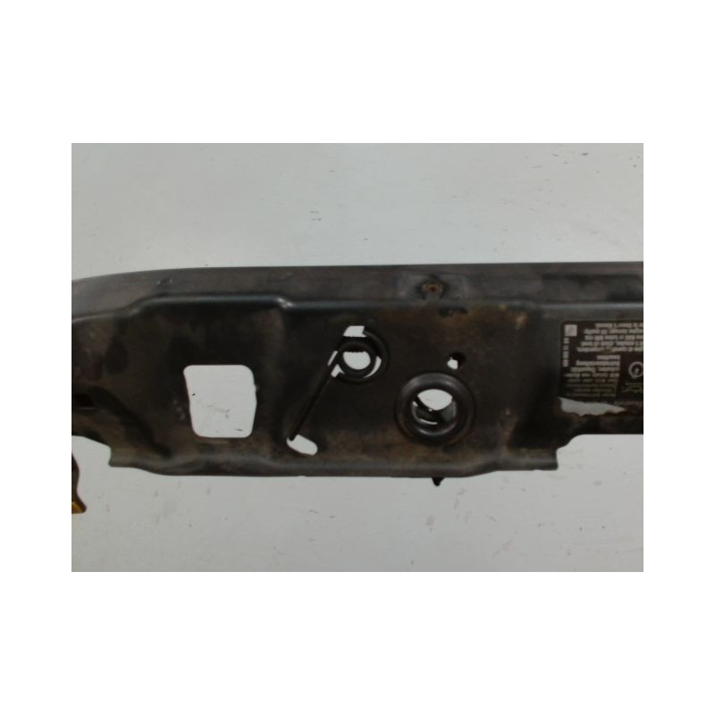 TRAVERSE SUPERIEURE ARMATURE AVANT OPEL MERIVA