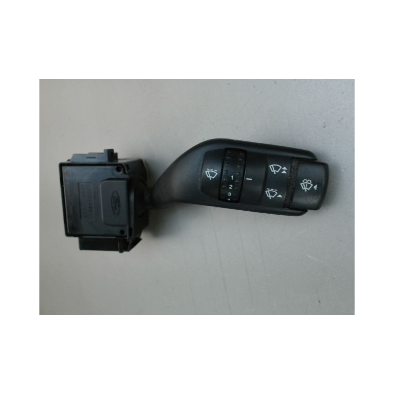 COMMANDE ESSUIE GLACE FORD FOCUS