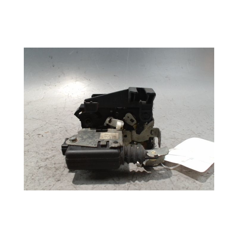 SYSTEME CONDAMNATION AVANT DROIT DACIA DUSTER 2010-